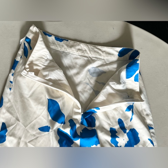 SHEIN Floral Blue and White Women's Skirt Size Small - Picture 10 of 14